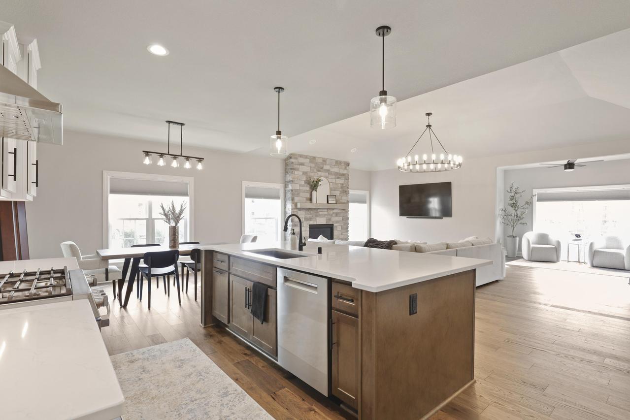 760 N Brookfield Rd #202, Brookfield, WI 53045