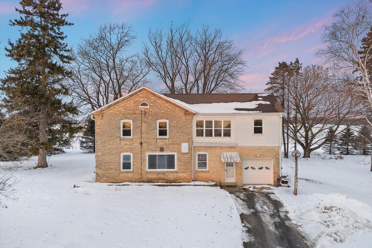 5258 Maple Rd, Trenton, WI 53095