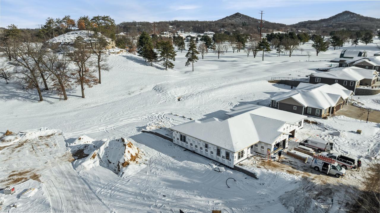 W7674 W Castle Mound Rd, Holland, WI 54636