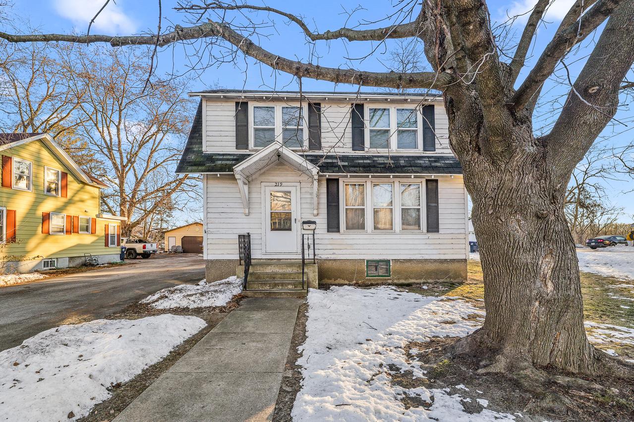 219 Main St, Horicon, WI 53032