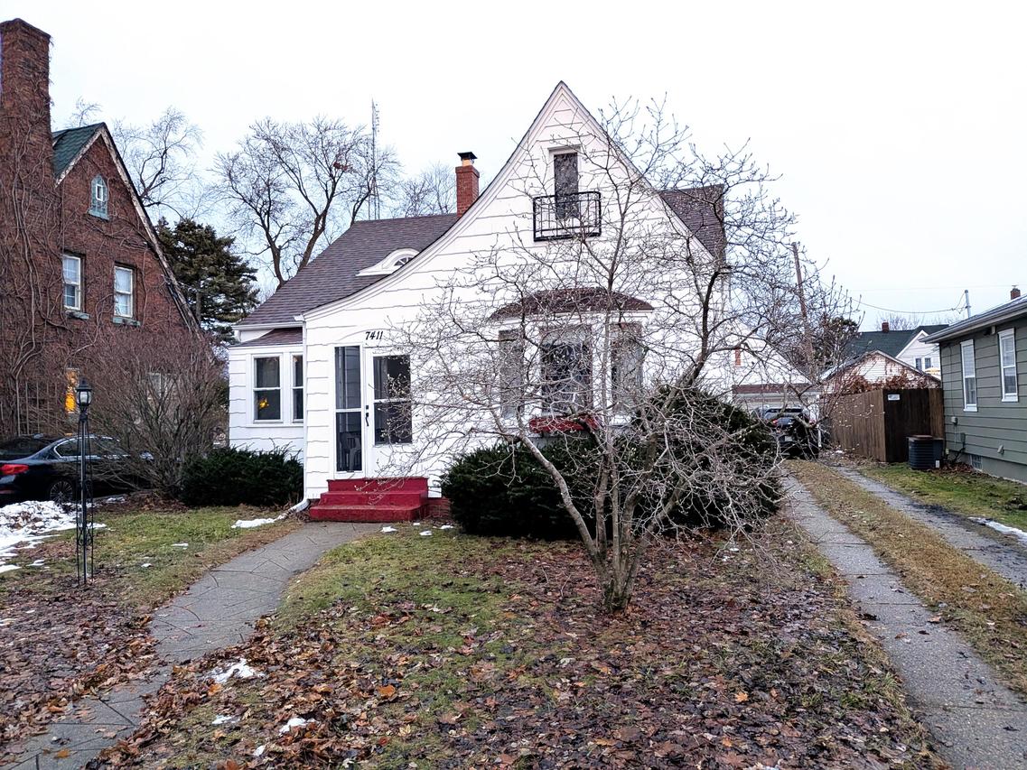 7411 5th Ave, Kenosha, WI 53143