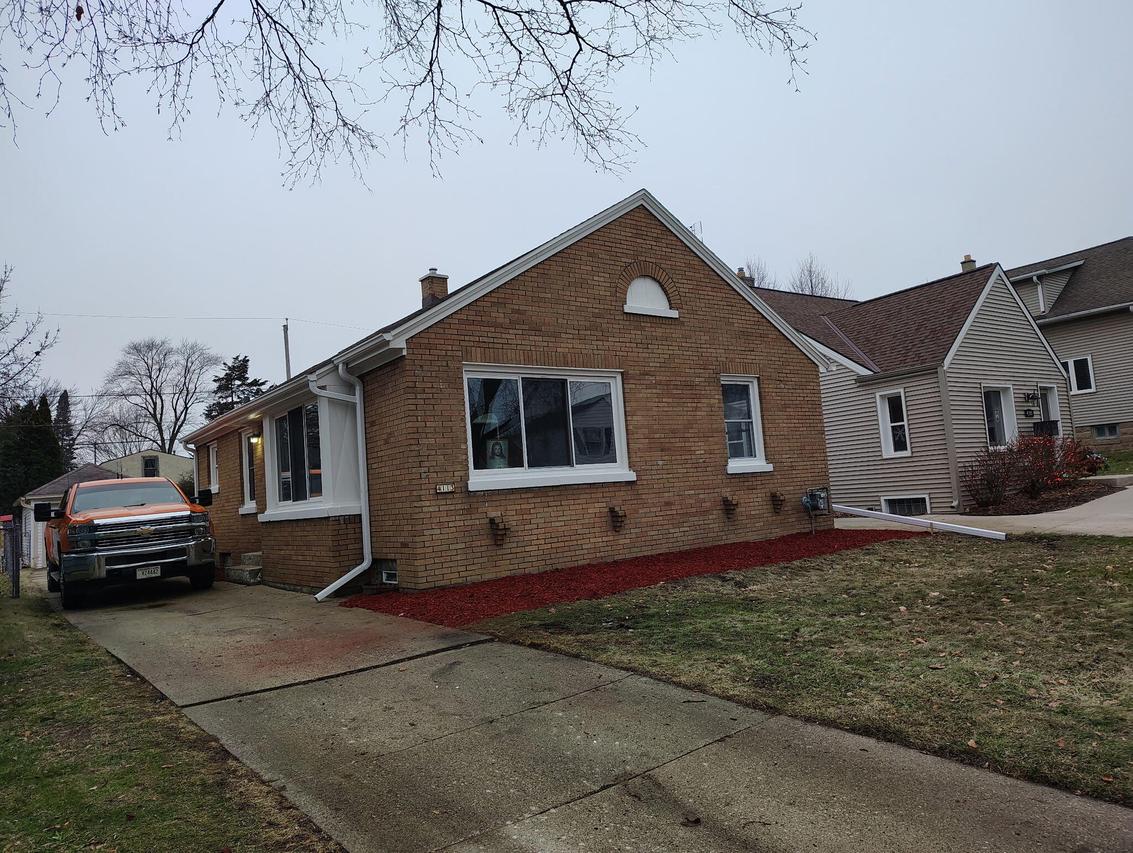 4113 S Austin St, Milwaukee, WI 53207
