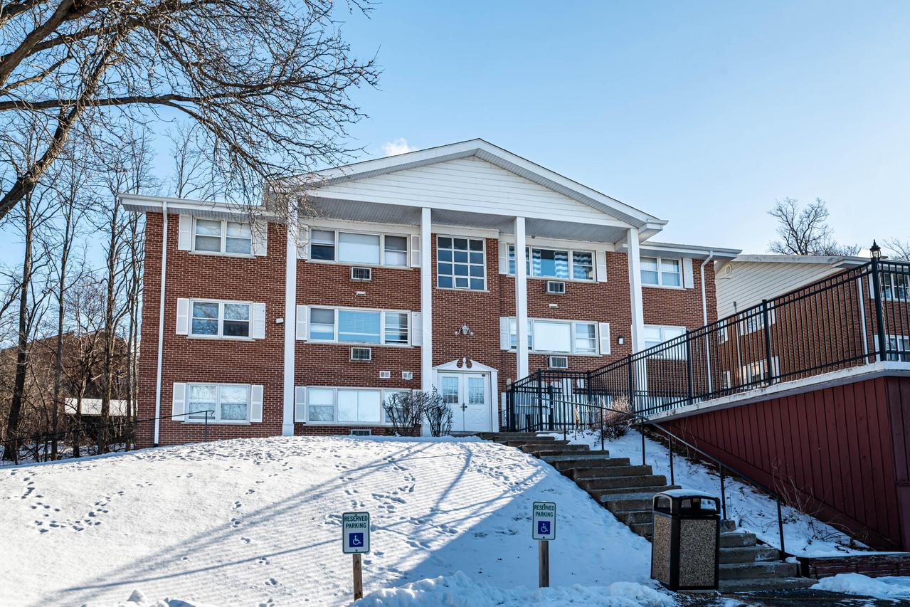 225 Country Club #3D, Lake Geneva, WI 53147