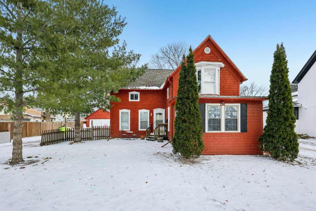 311 S Third St, Delavan, WI 53115