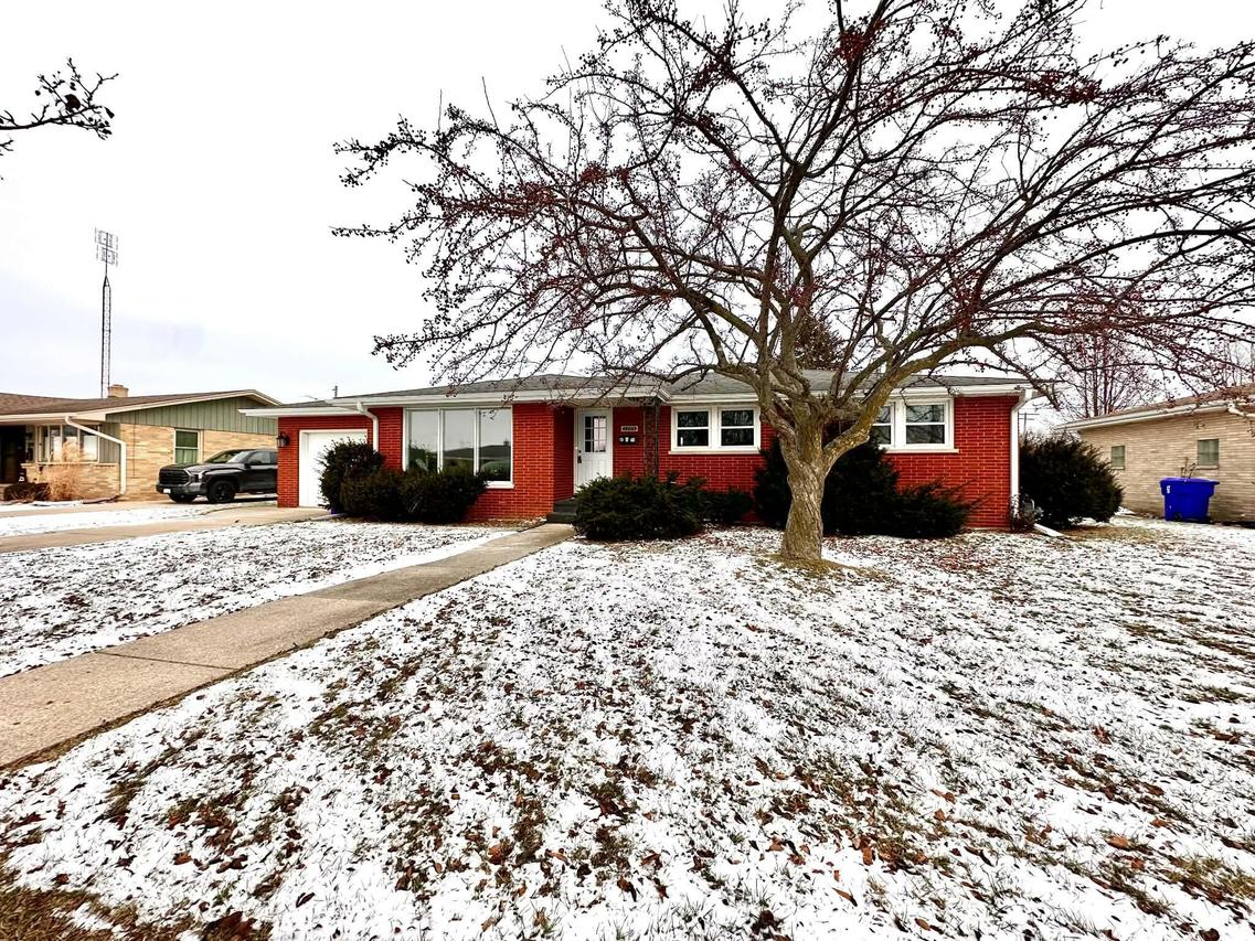 2205 24th Ave, Kenosha, WI 53140