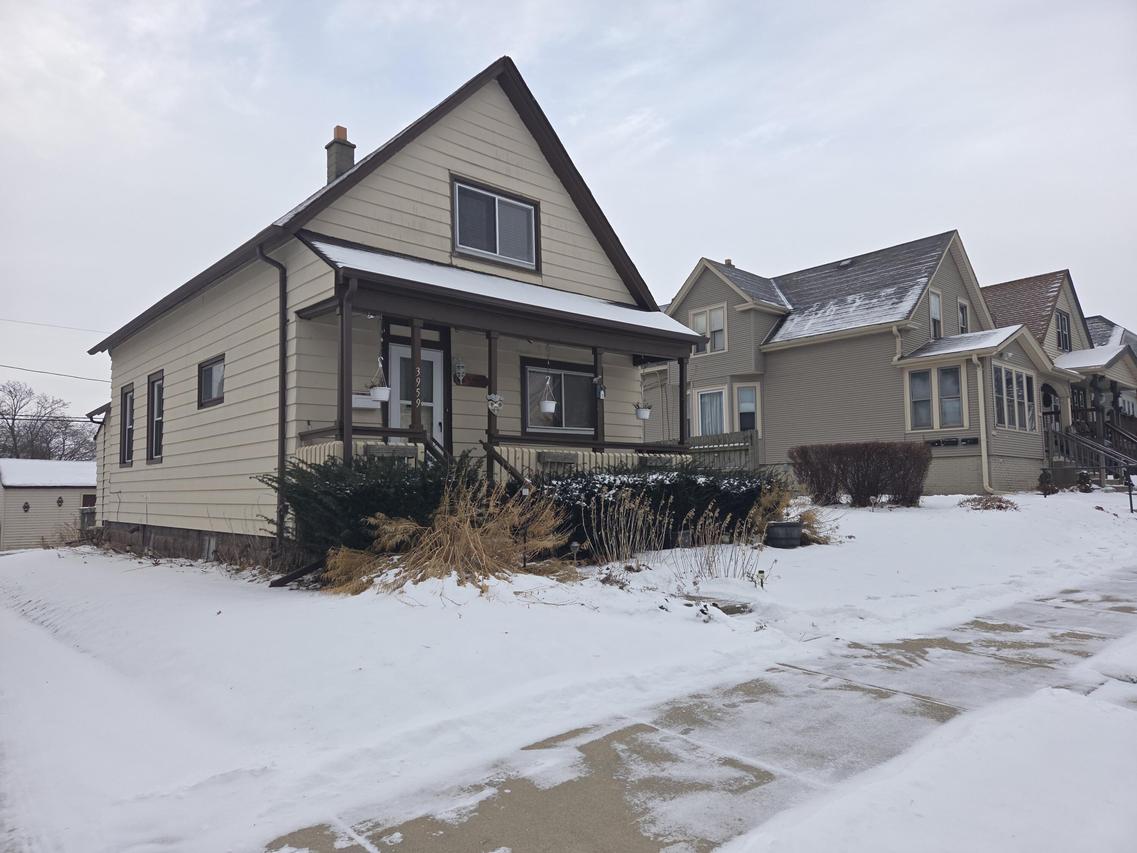 3959 E Underwood Ave, Cudahy, WI 53110