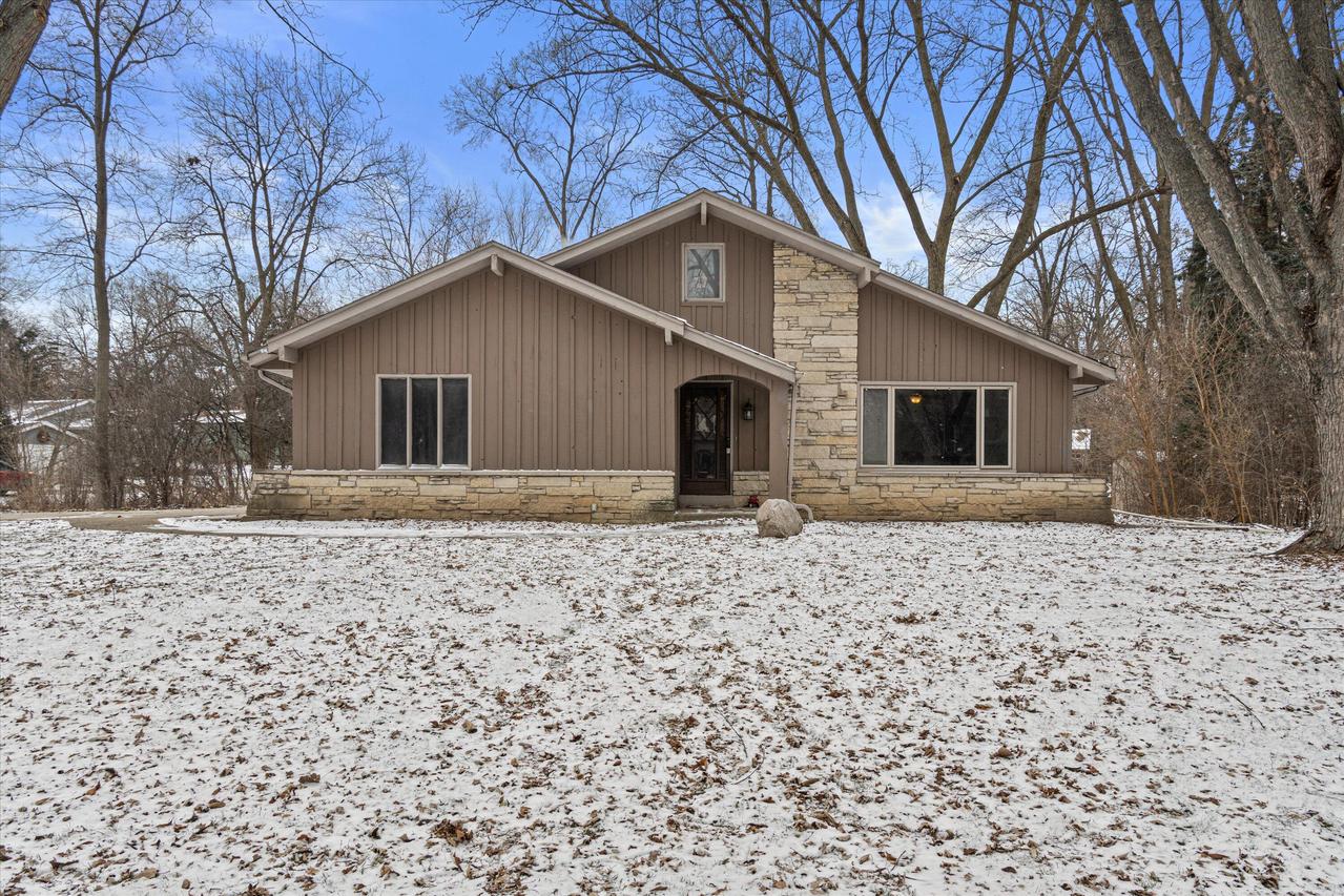 2420 Green Haze Ave, Mount Pleasant, WI 53406