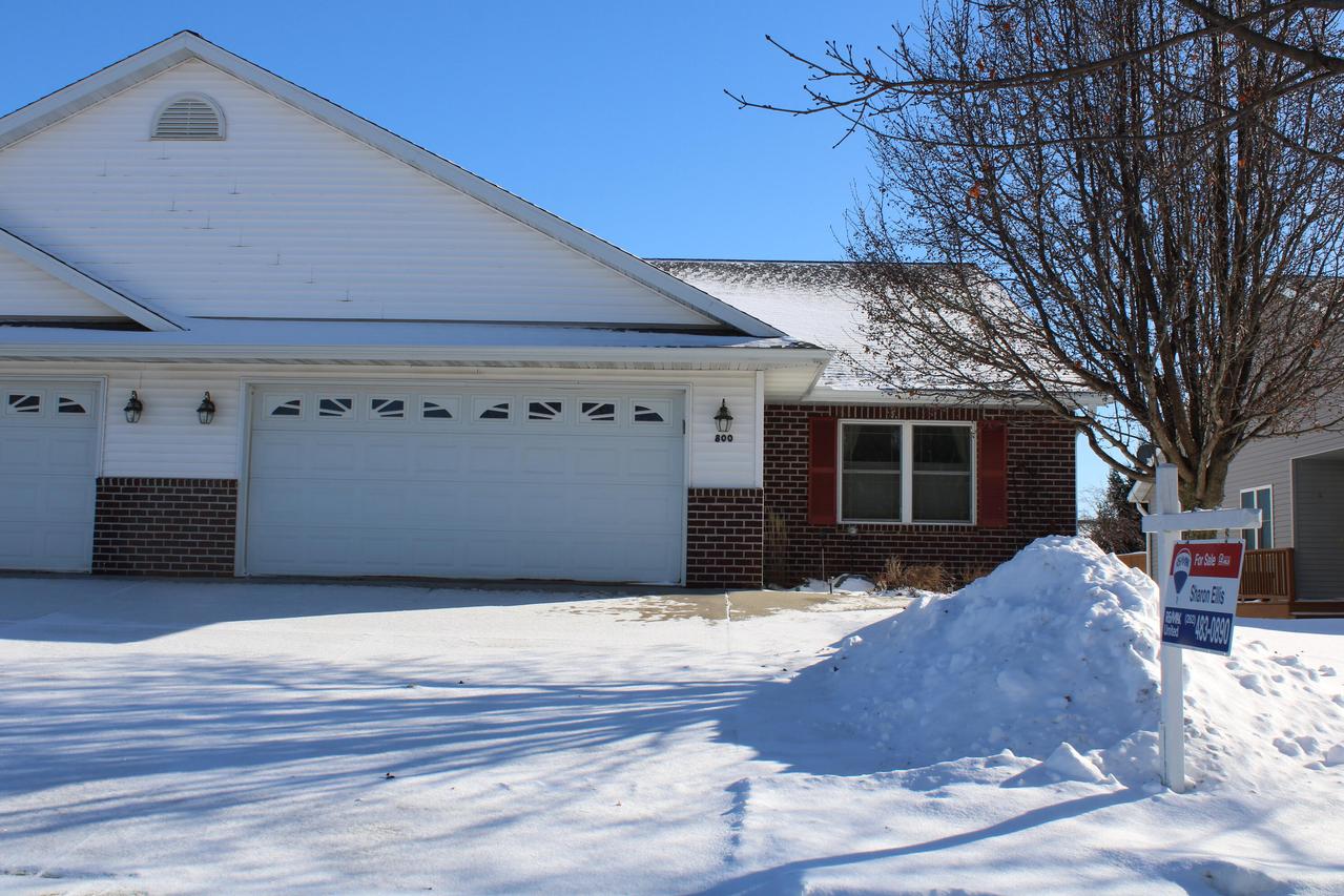 800 Chief Kewaskum Pl, Kewaskum, WI 53040