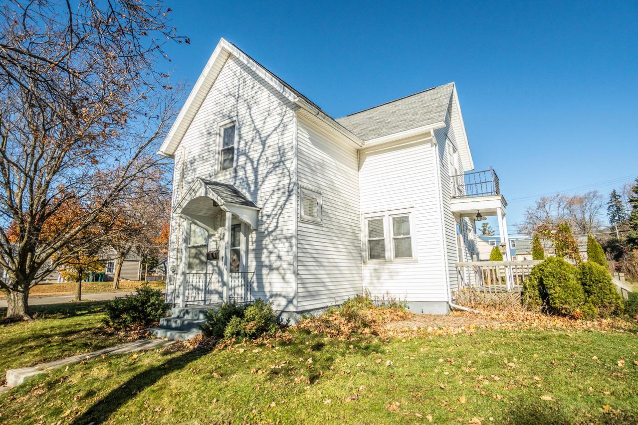 824 Park Ave, West Bend, WI 53090