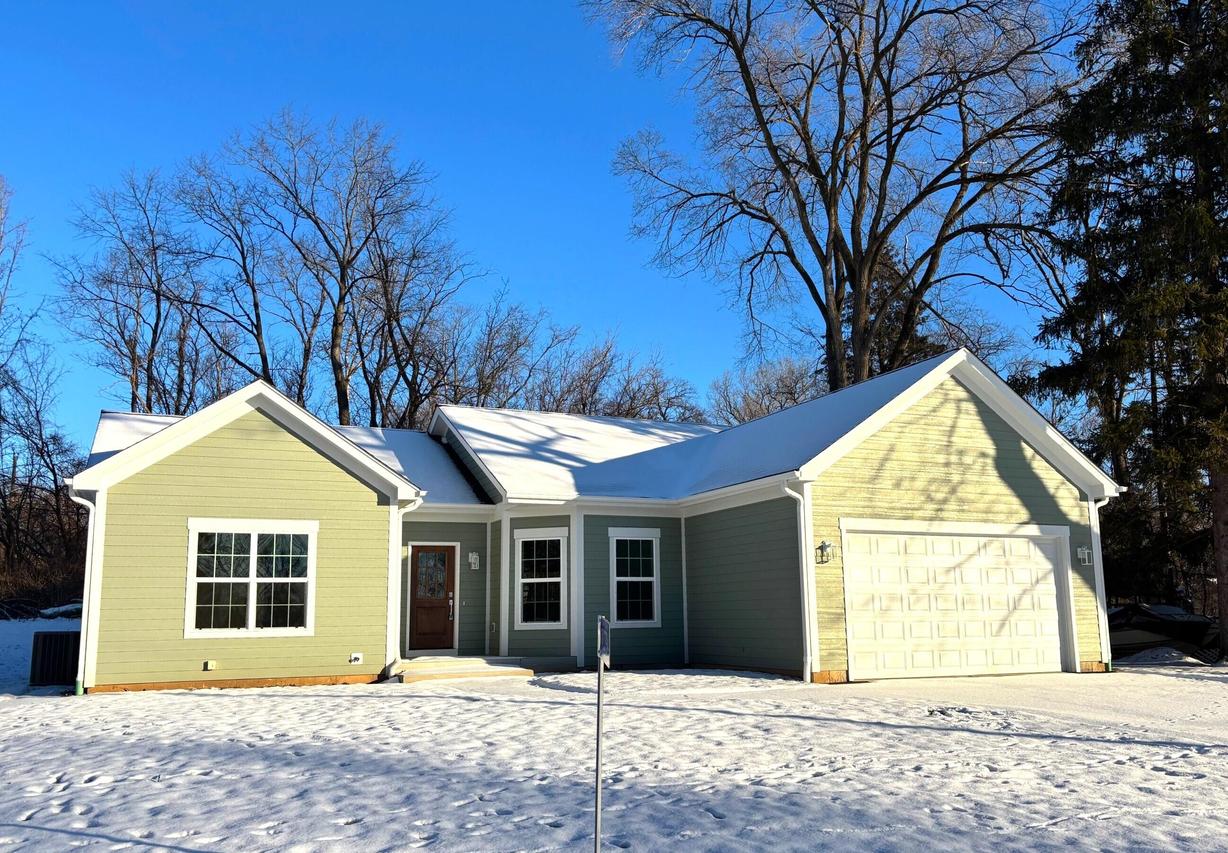 W3794 W Beaver Dr, Geneva, WI 53147