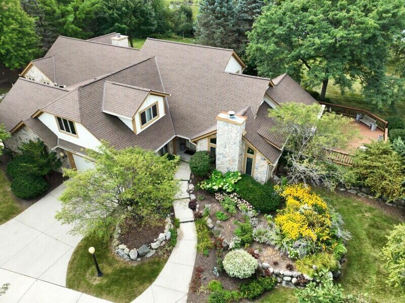 N19W22081 Fox View #2B, Pewaukee, WI 53186