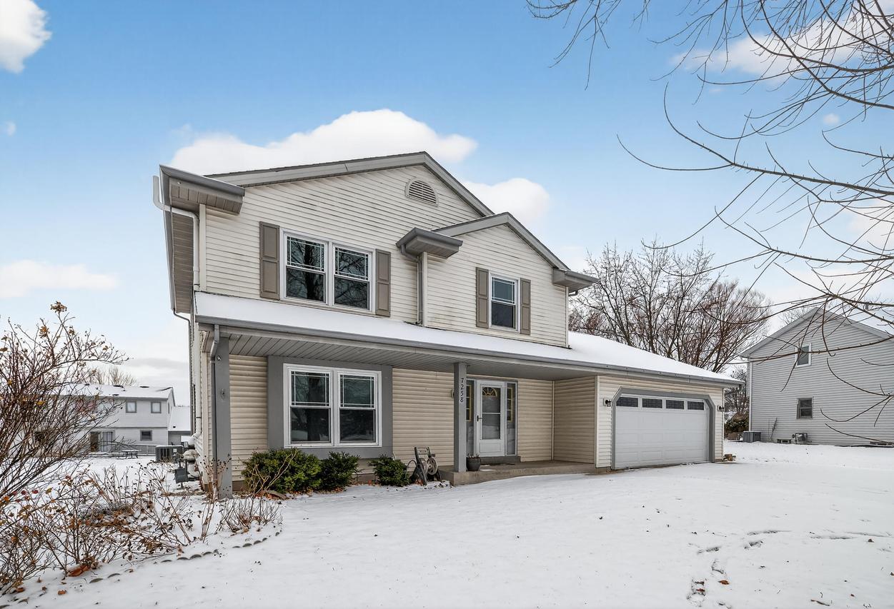 7258 S Countryside Ct, Franklin, WI 53132
