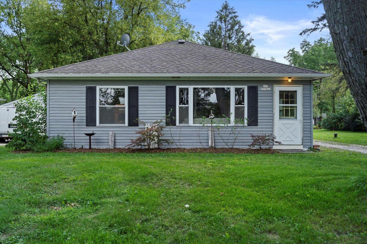 N55W37041 Lisbon Rd, Oconomowoc, WI 53066