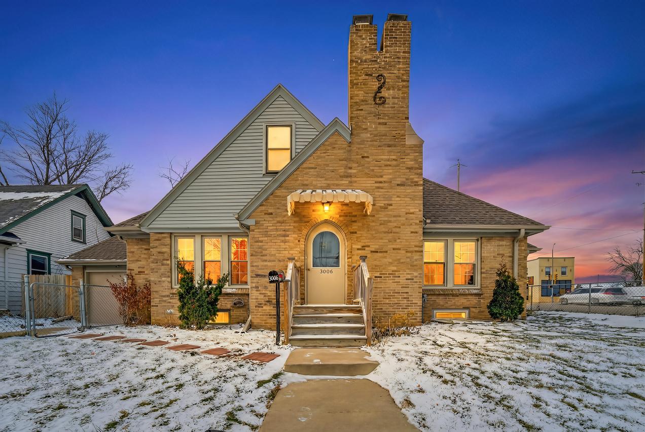 3006 Elm Ln, Racine, WI 53405