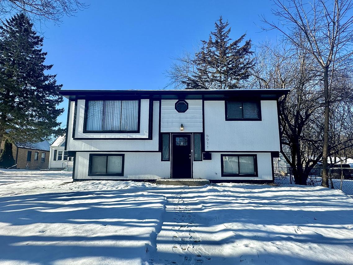 6611 N 52nd St, Milwaukee, WI 53223