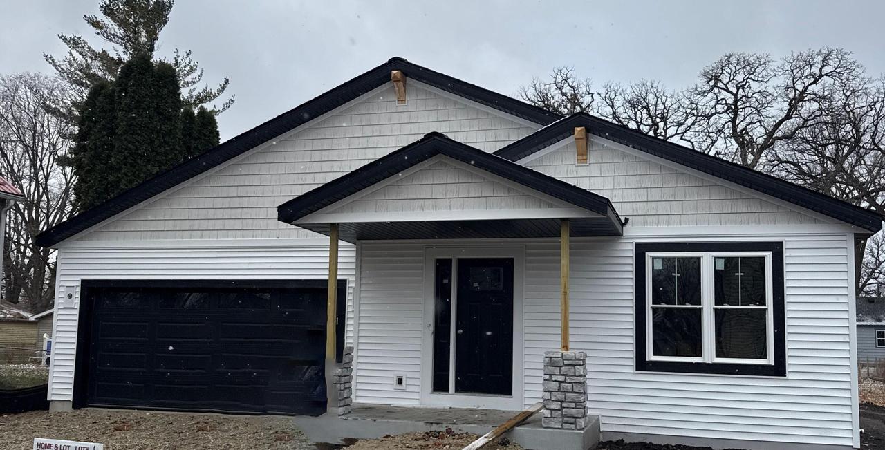 622 Maple St, Fort Atkinson, WI 53538