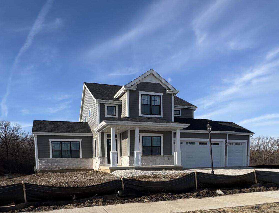 9155 S Winding Way, Franklin, WI 53132