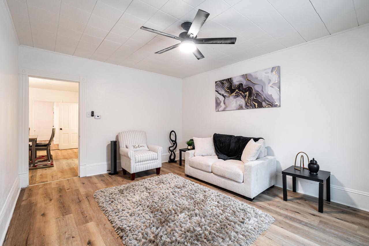 2239 S 11th St, Milwaukee, WI 53215