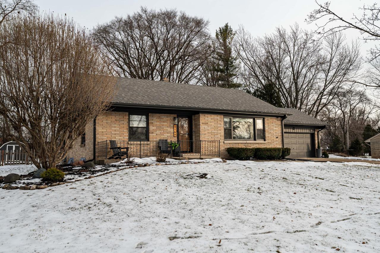 4160 N 137th St, Brookfield, WI 53005