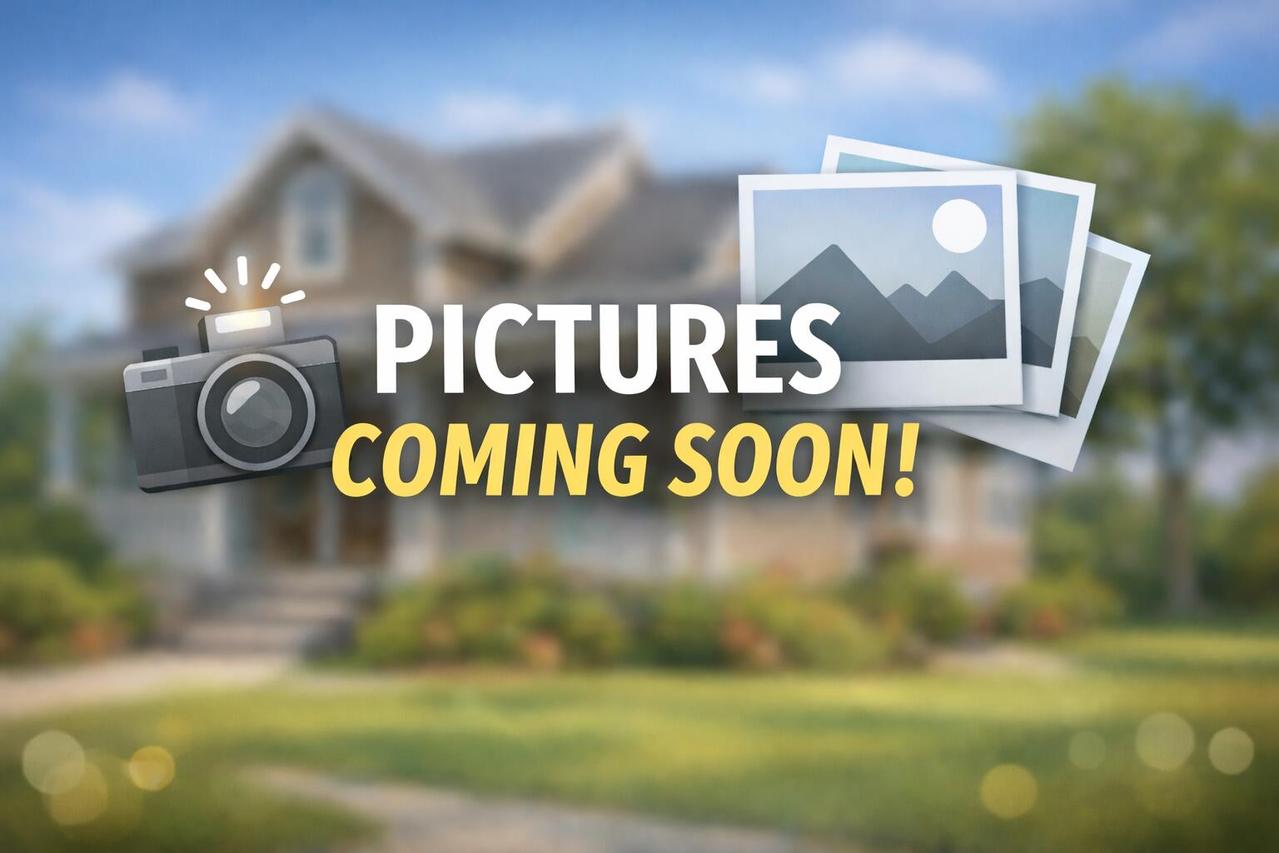 139 Heidel Rd #7, Thiensville, WI 53092