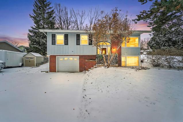 New Homes For Sale This Week That Attend Slinger Middle School: January 2nd to January 8th