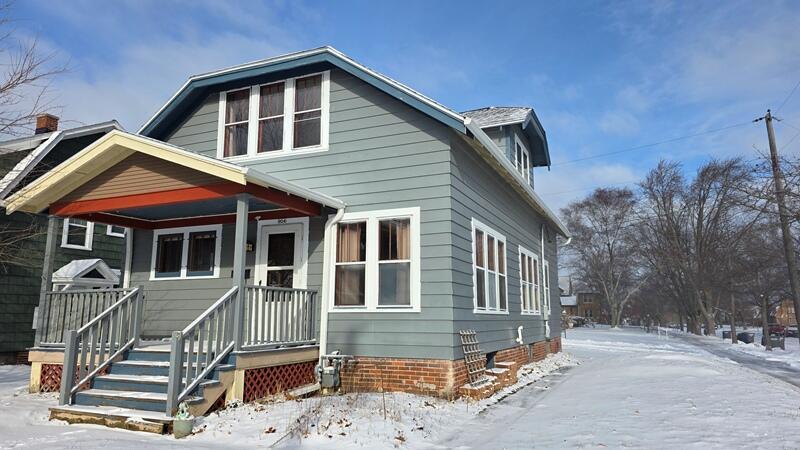 904 Bell Ave, Sheboygan, WI 53083