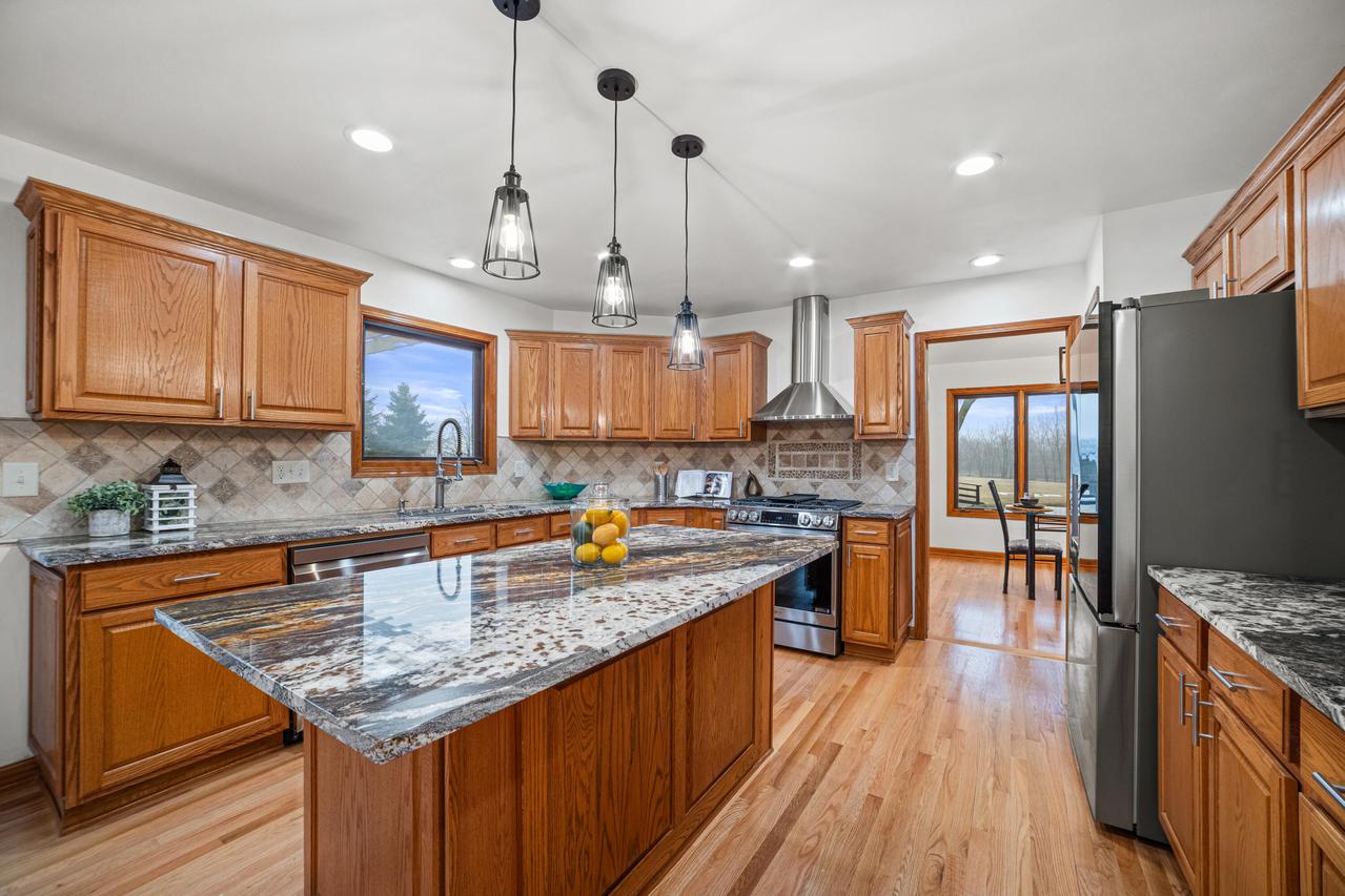 3504 Canada Goose Xing, Racine, WI 53403