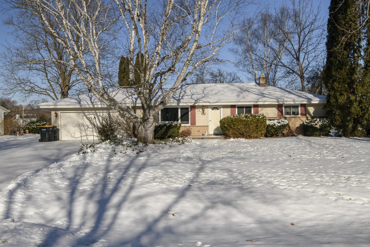 4980 W Willow Rd, Brown Deer, WI 53223