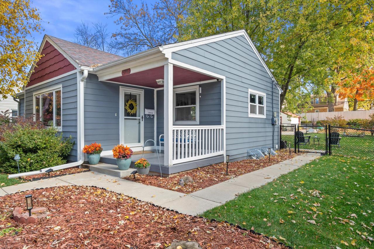 2742 N 85th St, Milwaukee, WI 53222