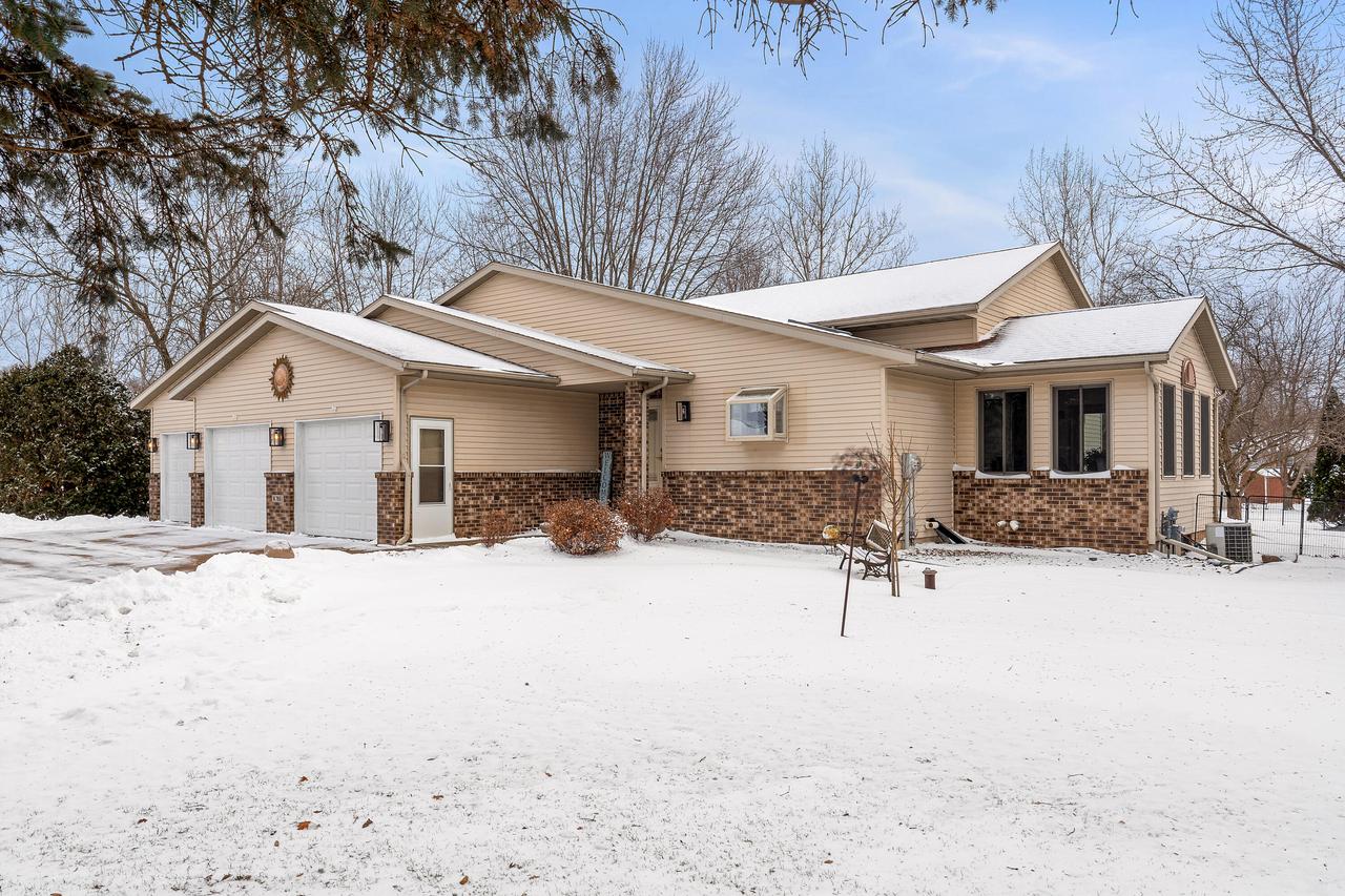 W7861 Homestead Ct, Holland, WI 54636