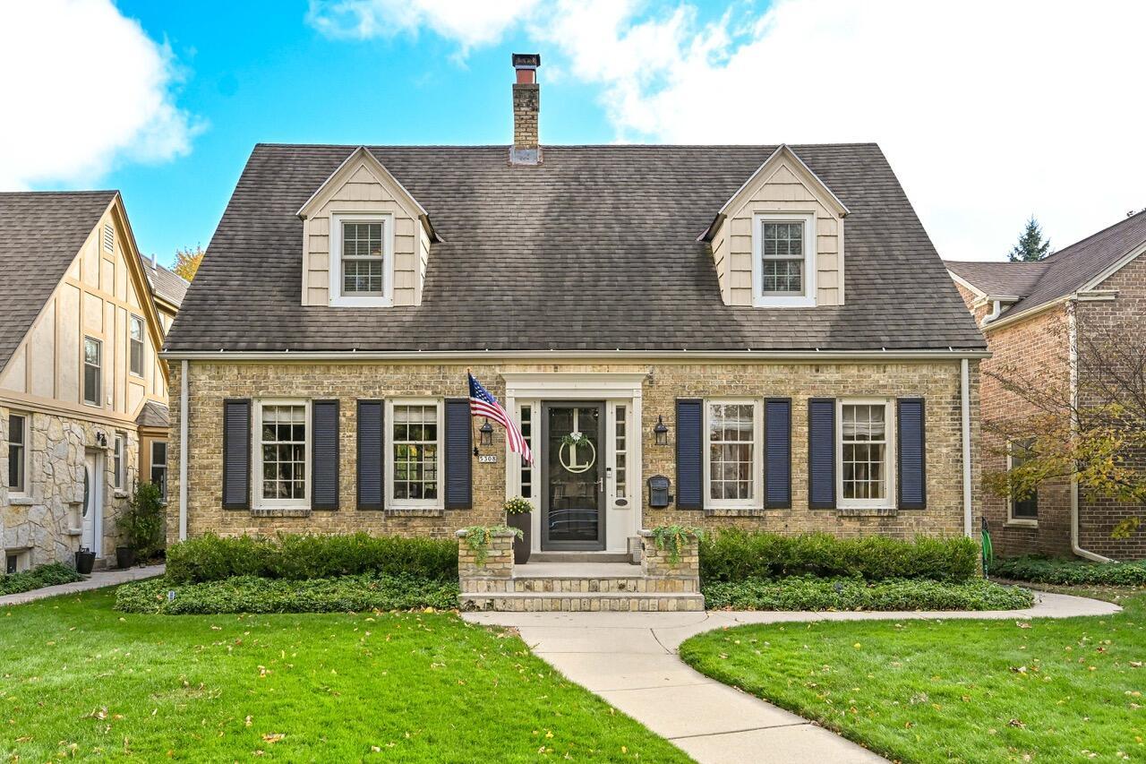 5308 N Shoreland Ave, Whitefish Bay, WI 53217
