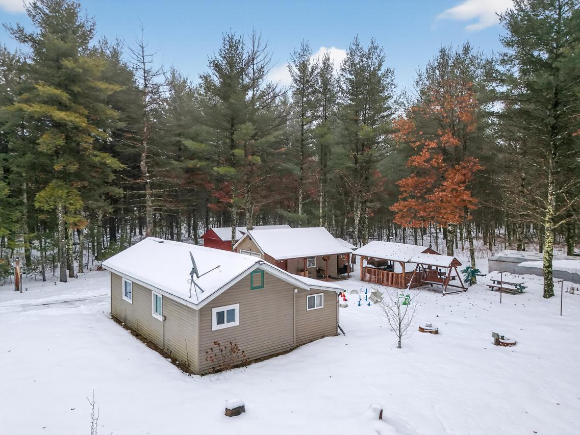 1321 Bighorn Ave, Big Flats, WI 54613