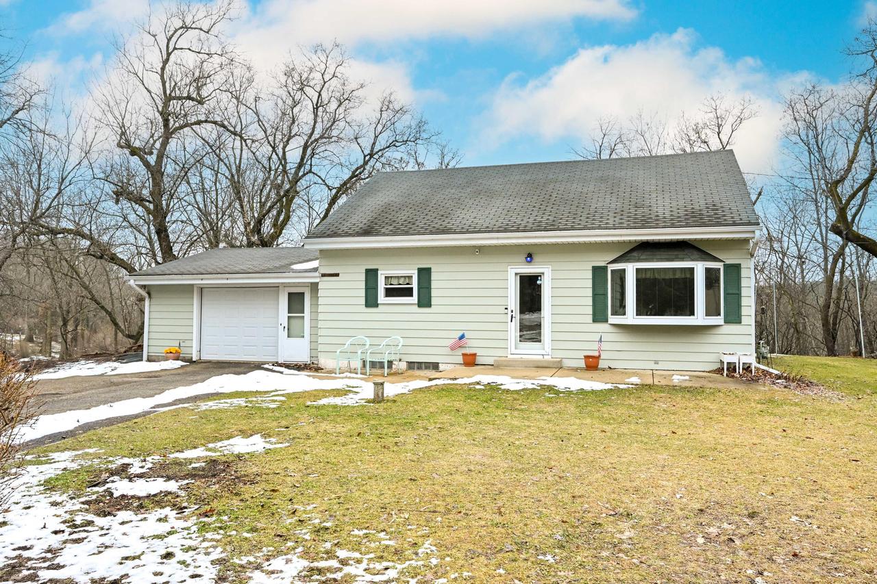 1601 Highland Ave, Richfield, WI 53033