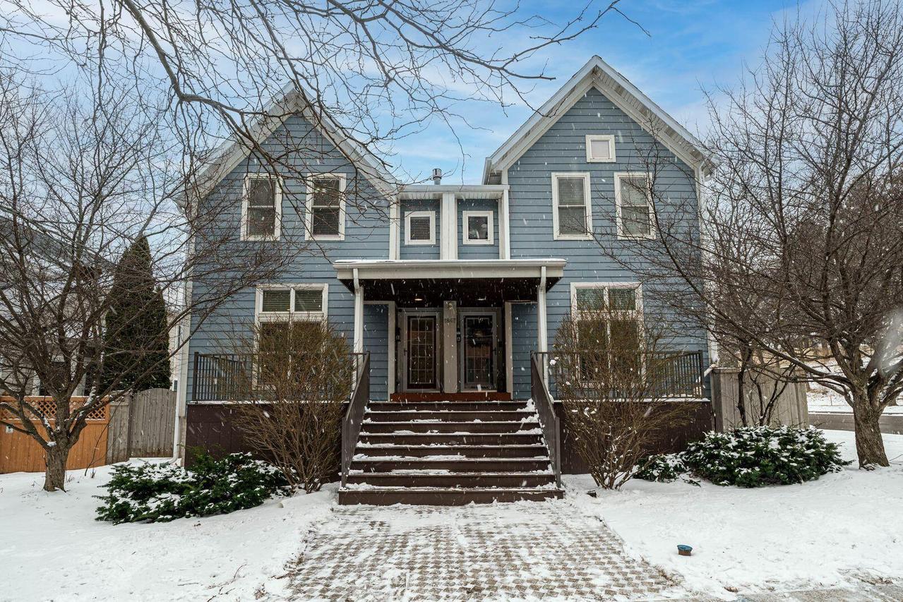 1847 N Vel R Phillips Ave #B, Milwaukee, WI 53212