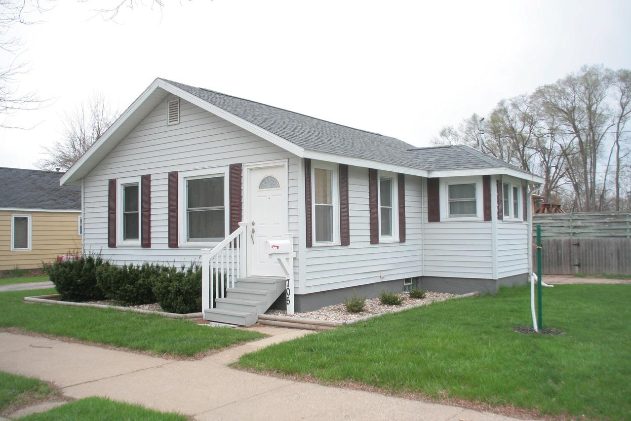 705 Livingston St, La Crosse, WI 54603