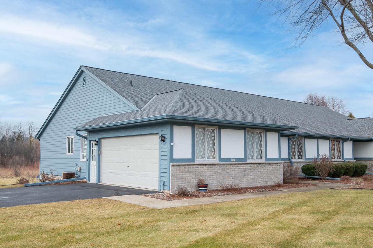 4575 N Turtle Creek #A, Brookfield, WI 53005