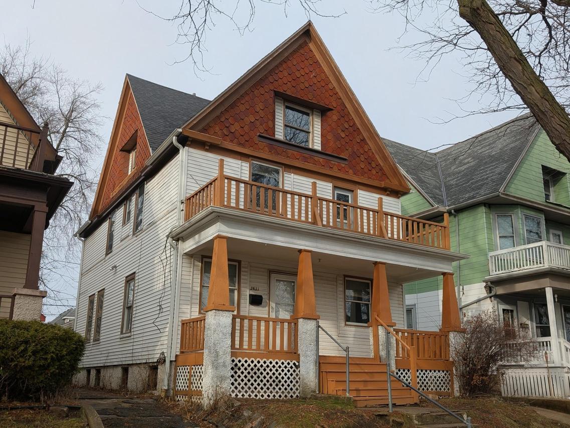 2631 N Richards St, Milwaukee, WI 53212