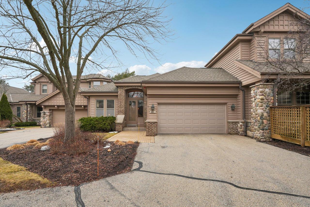 885 Rocky Pt #C, Brookfield, WI 53005