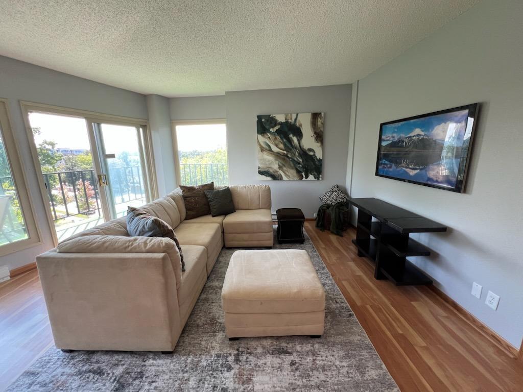 333 N Lake Rd #507, Oconomowoc, WI 53066