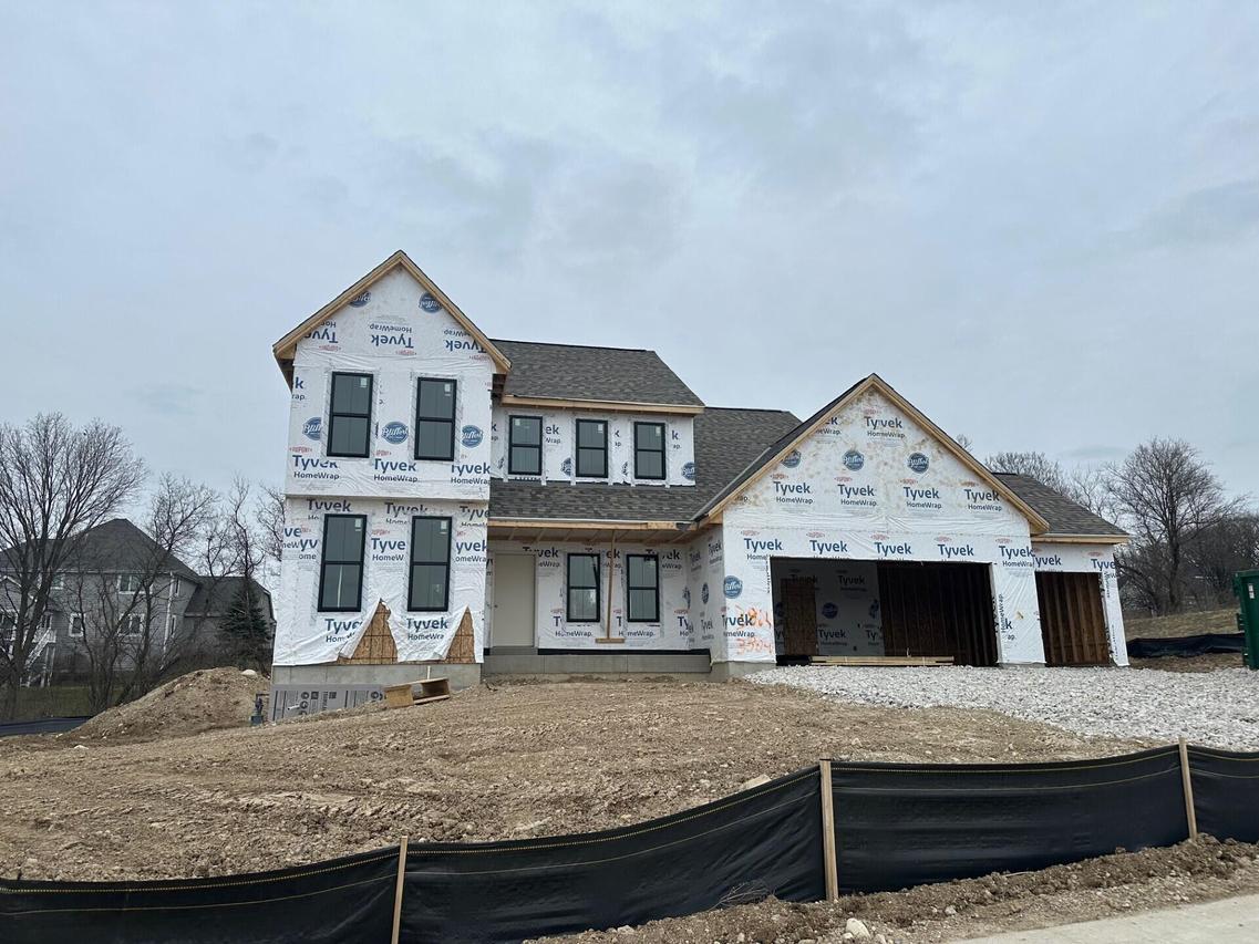 3804 Oakmont Trl, Waukesha, WI 53188