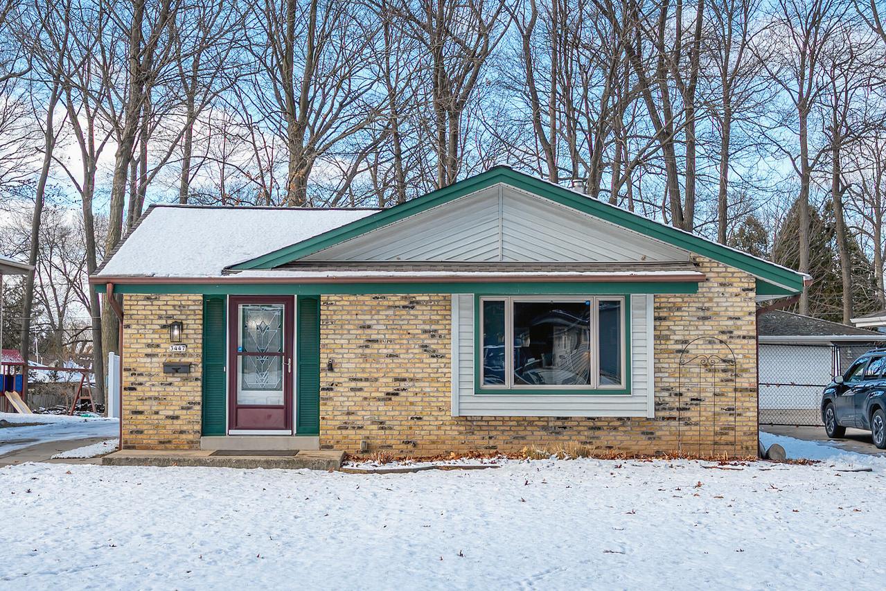 3447 S 93rd St, Milwaukee, WI 53227