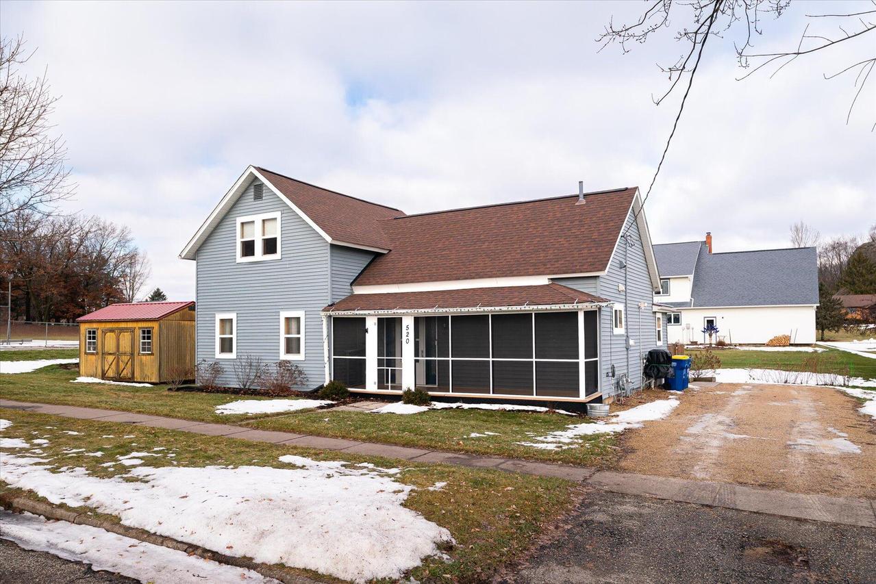 520 W W South St, Viroqua, WI 54665