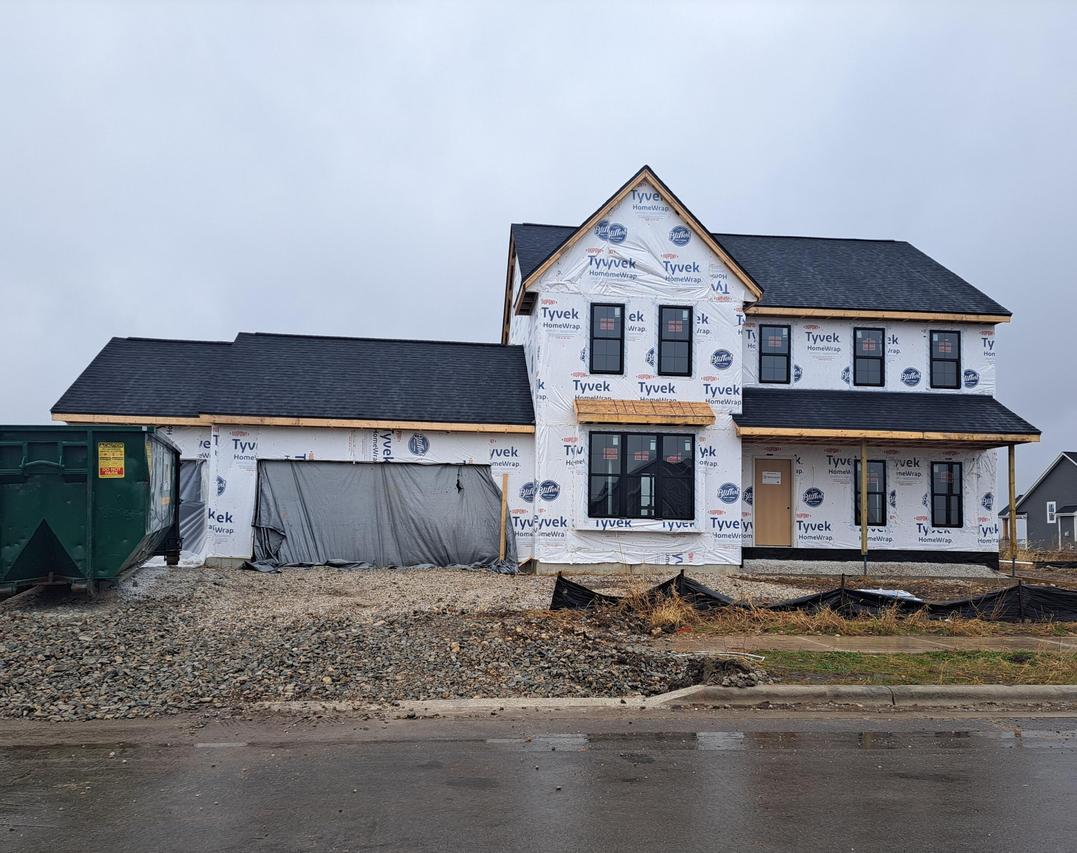 1733 Hammock Ln, Oconomowoc, WI 53066