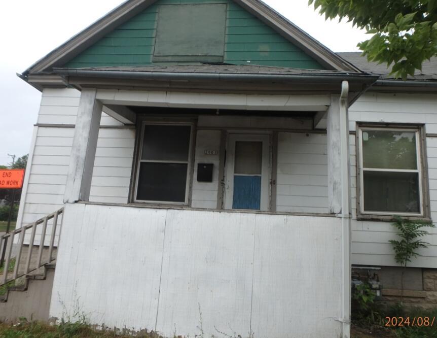 2901 N Mother Simpson Way, Milwaukee, WI 53206