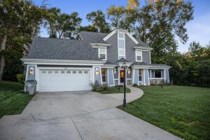 9304 W Mt Zion Dr, Milwaukee, WI 53224