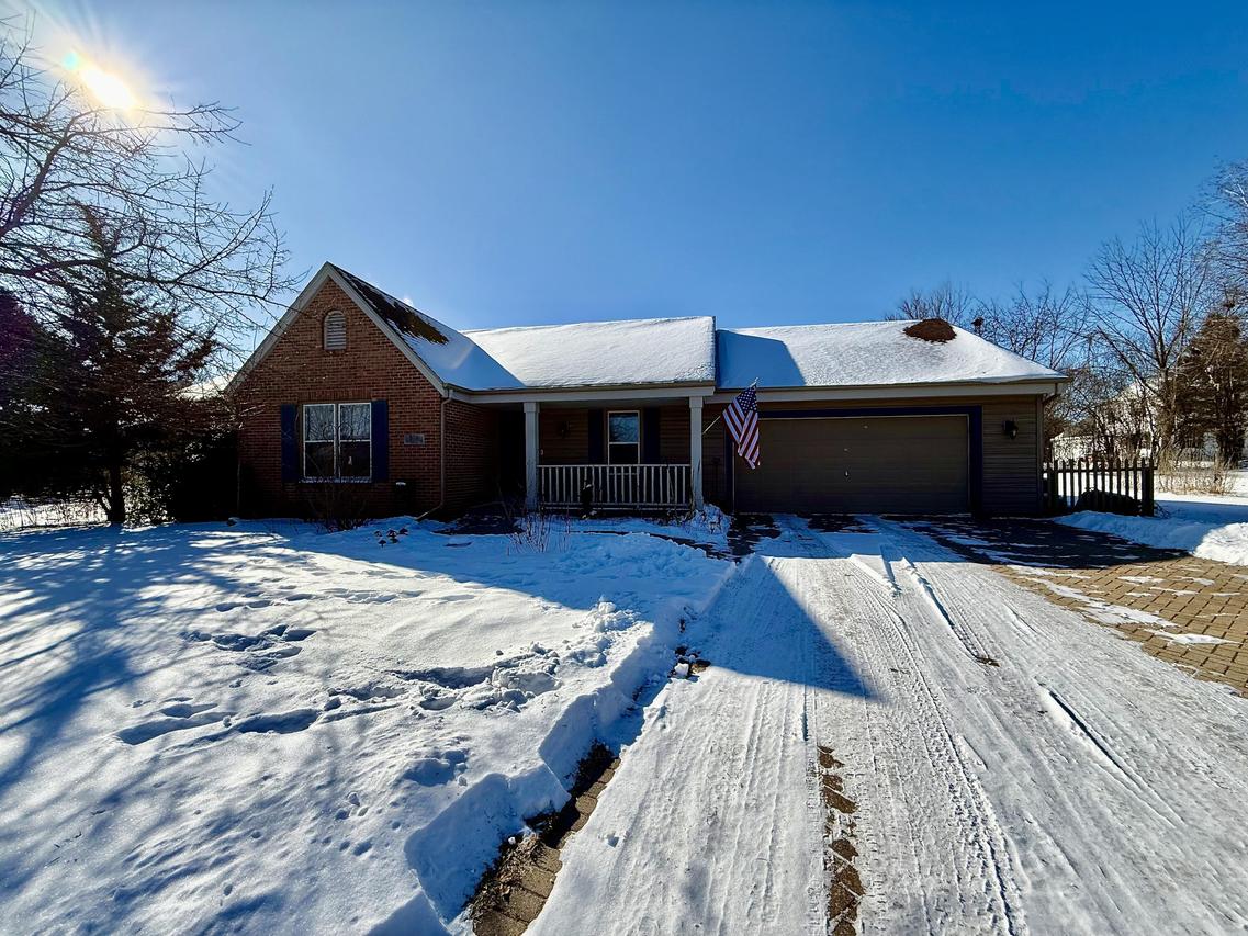 S85W19635 Colonial Ct, Muskego, WI 53150