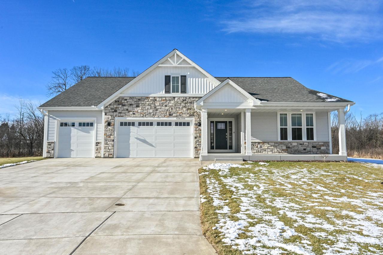 N75W17838 Woody Ln, Menomonee Falls, WI 53051