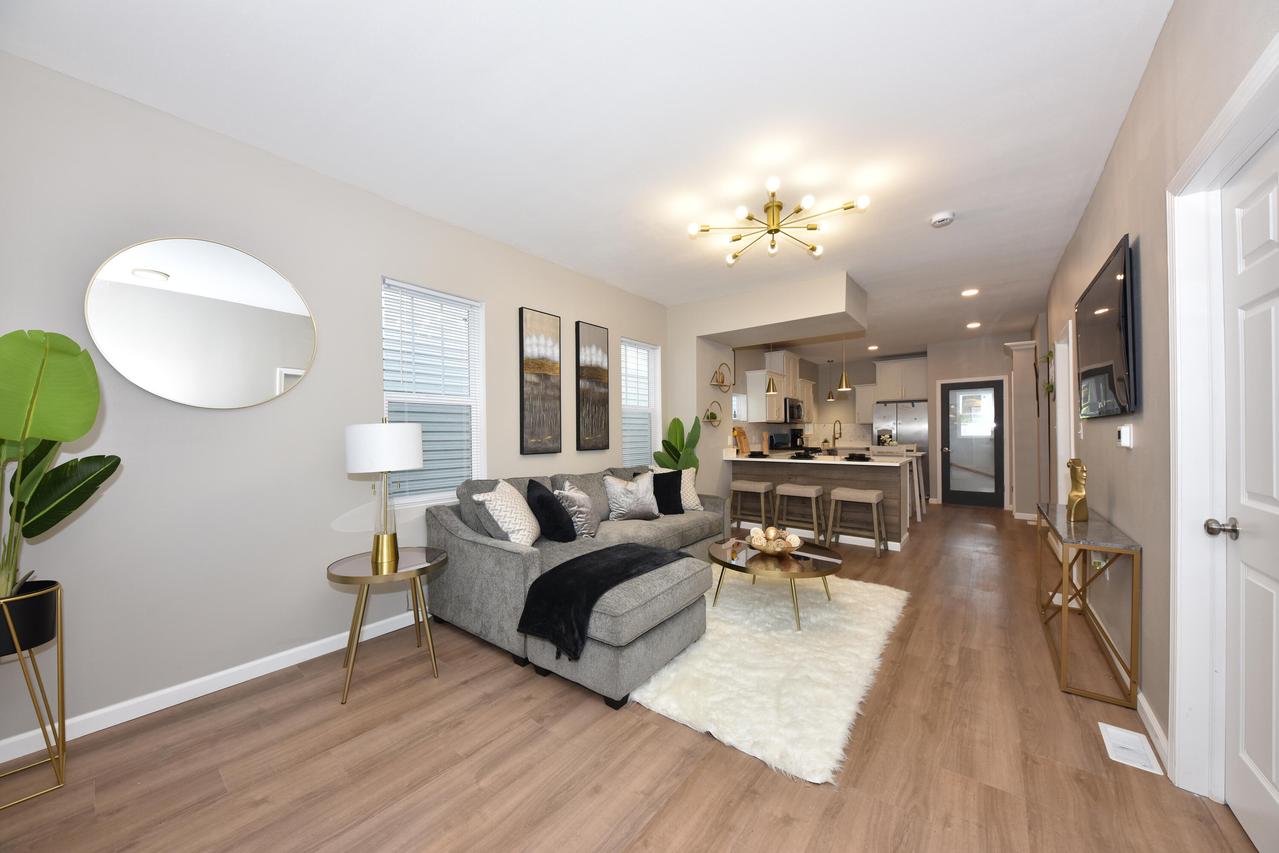 1341 N 38th St, Milwaukee, WI 53208