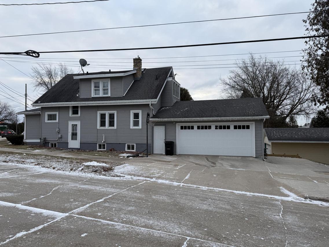 2324 Forest Ave, Two Rivers, WI 54241