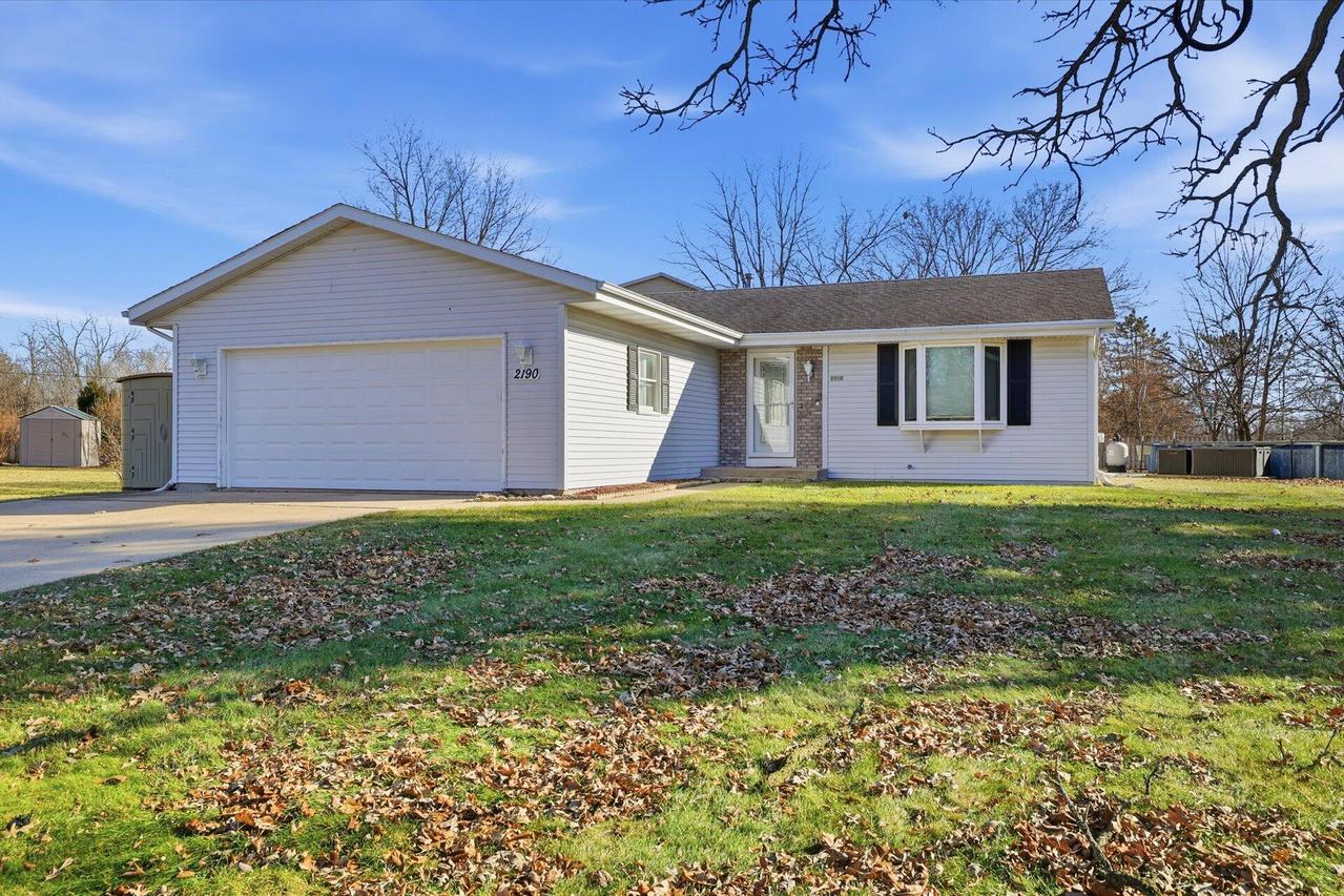2190 North Shore, East Troy, WI 53120